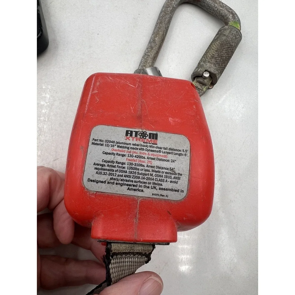 Checkmate Atom Xtreme 6ft Self Retracting Lifeline Fall Arrest Rebar Hook Harnes